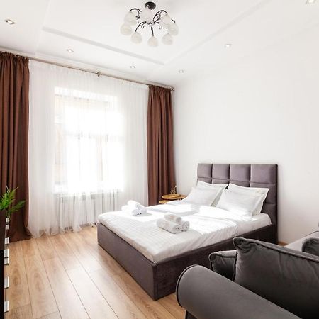 Avangard Liberty Avenue Apart Lviv Exterior photo