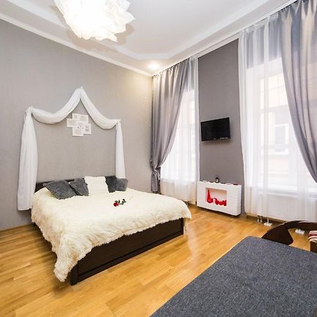 Avangard Liberty Avenue Apart Lviv Exterior photo